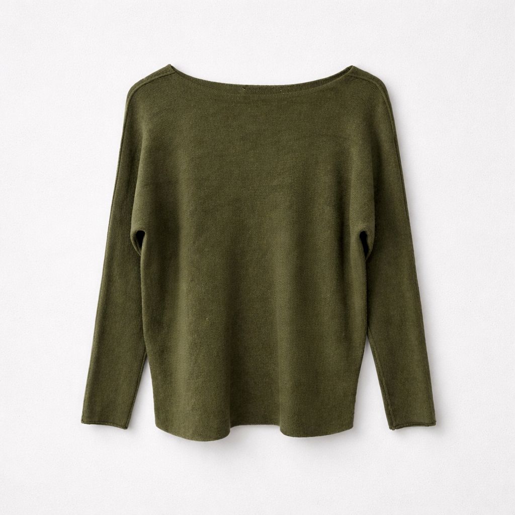 PULL LISO CON CUELLO BARCO AZUL
